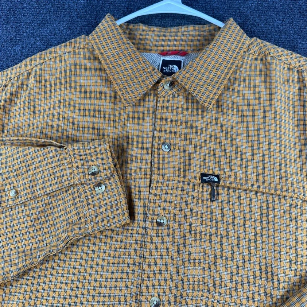 The North Face Button Down Mens L Large Yellow Plaid Hiking Long Sleeve Shirt